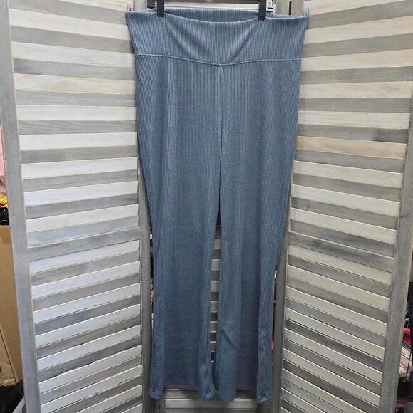 High-Waisted Cozy Ribbed Lounge Flare Leggings | Wild Fable | 2X - Picture 1 of 9